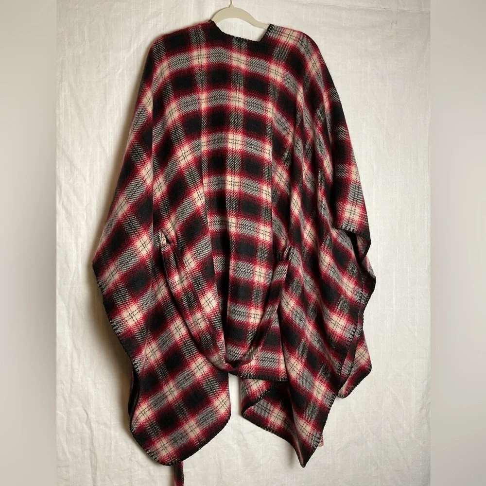 Torrid Belted Ruana - Picture 2 of 2